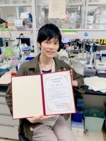 河出さん(D2)が第56回日本生物物理学会年会にて学生発表賞を受賞しました。